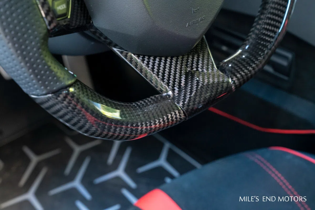 2017 Lamborghini Aventador SVJ interior, steering wheel, Black