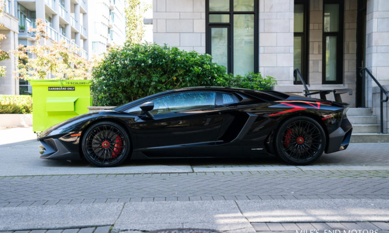 2017 Lamborghini Aventador SVJ, 18/20
