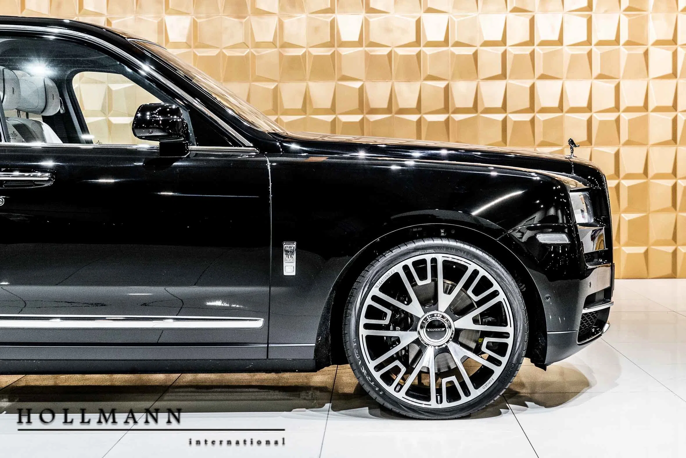 2020 Mansory Cullinan for sale, exterior, Black Diamond