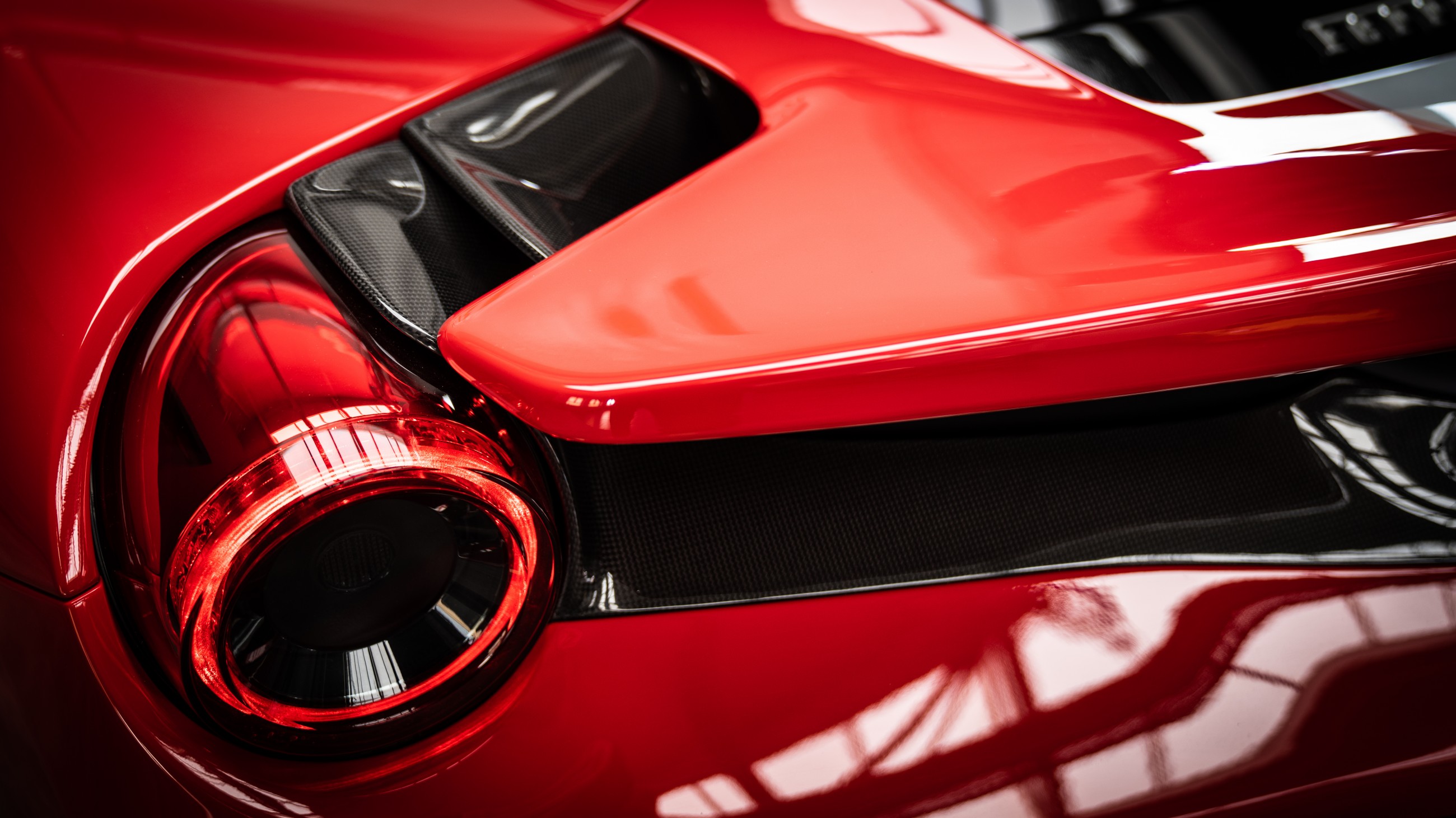 2019 Ferrari 488 RED RACE TRACK, 3/10