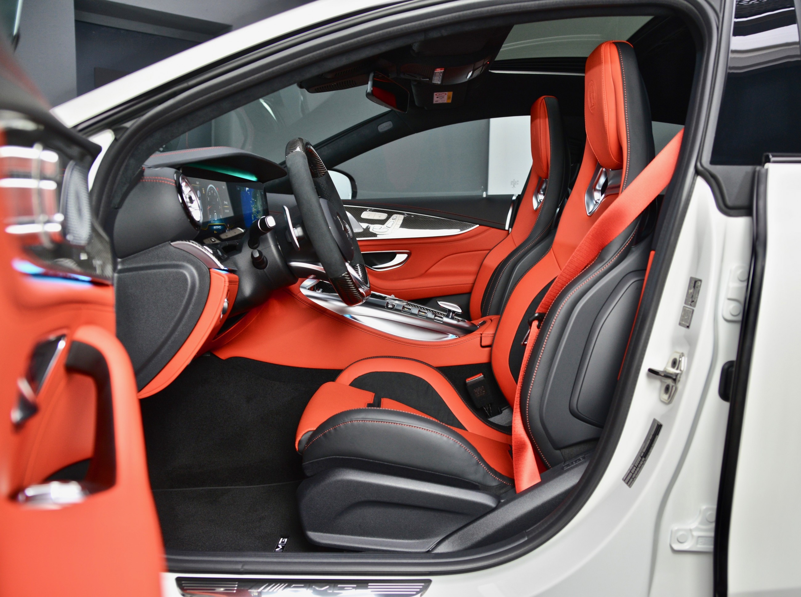 2020 Mercedes-Benz AMG GT 63 S 4MATIC, 2/28