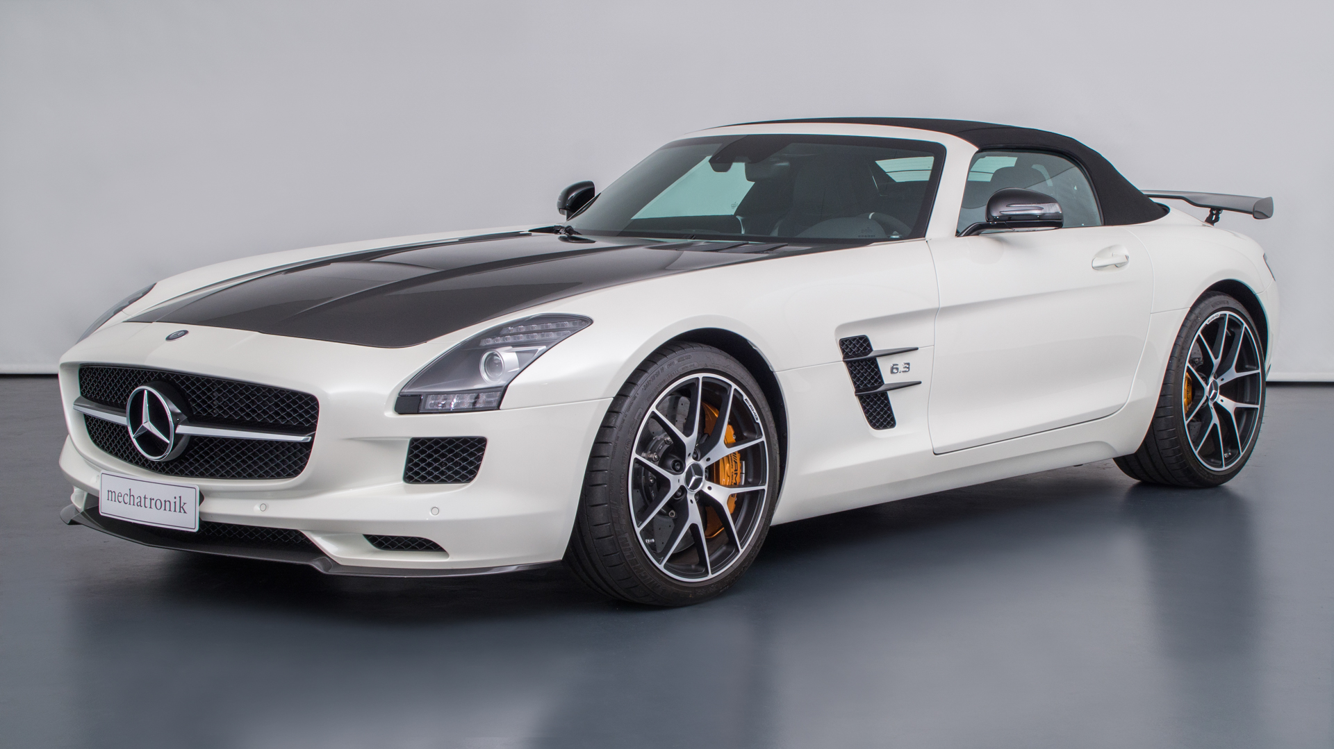 2014 MERCEDES-BENZ SLS AMG GT FINAL EDITION ROADSTER, 2/14