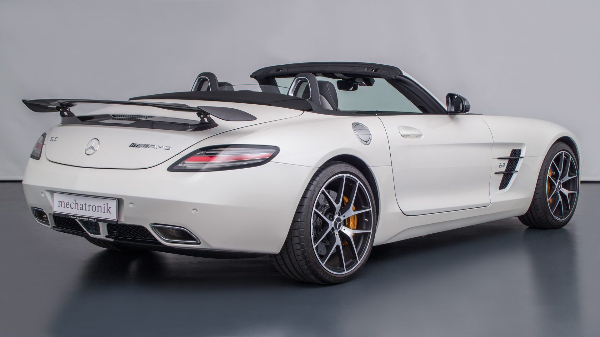 2014 MERCEDES-BENZ SLS AMG GT FINAL EDITION ROADSTER, 9/14