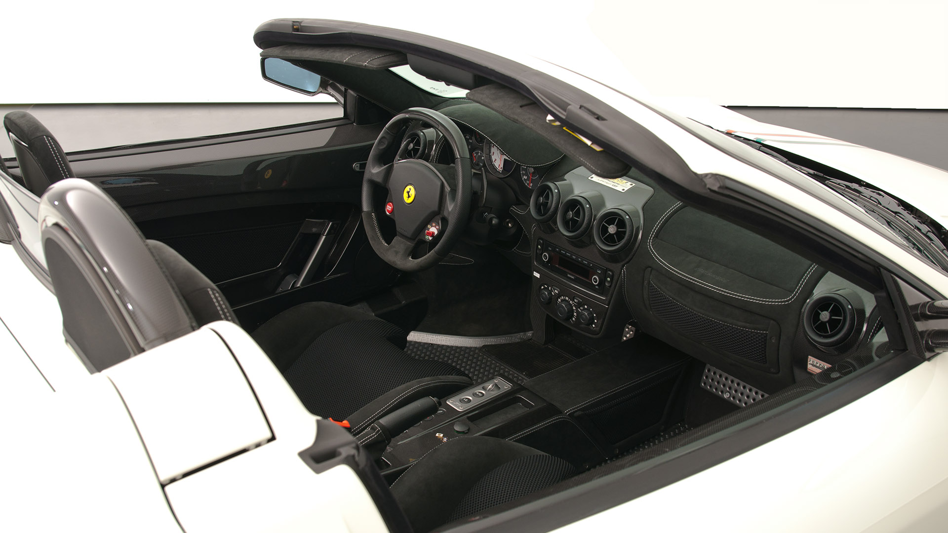 2009 FERRARI SCUDERIA SPIDER 16M, 6/18
