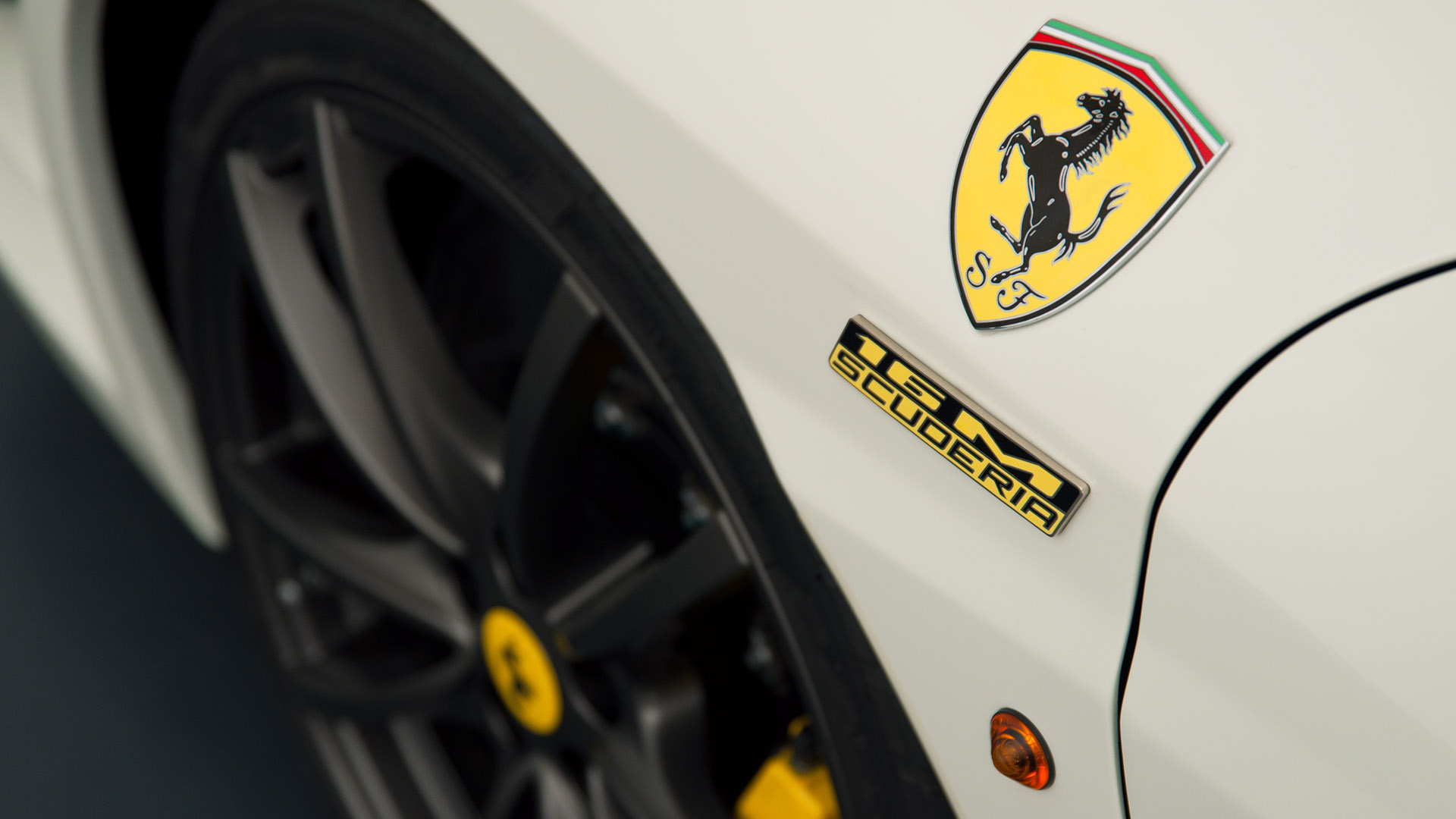 2009 FERRARI SCUDERIA SPIDER 16M, 10/18