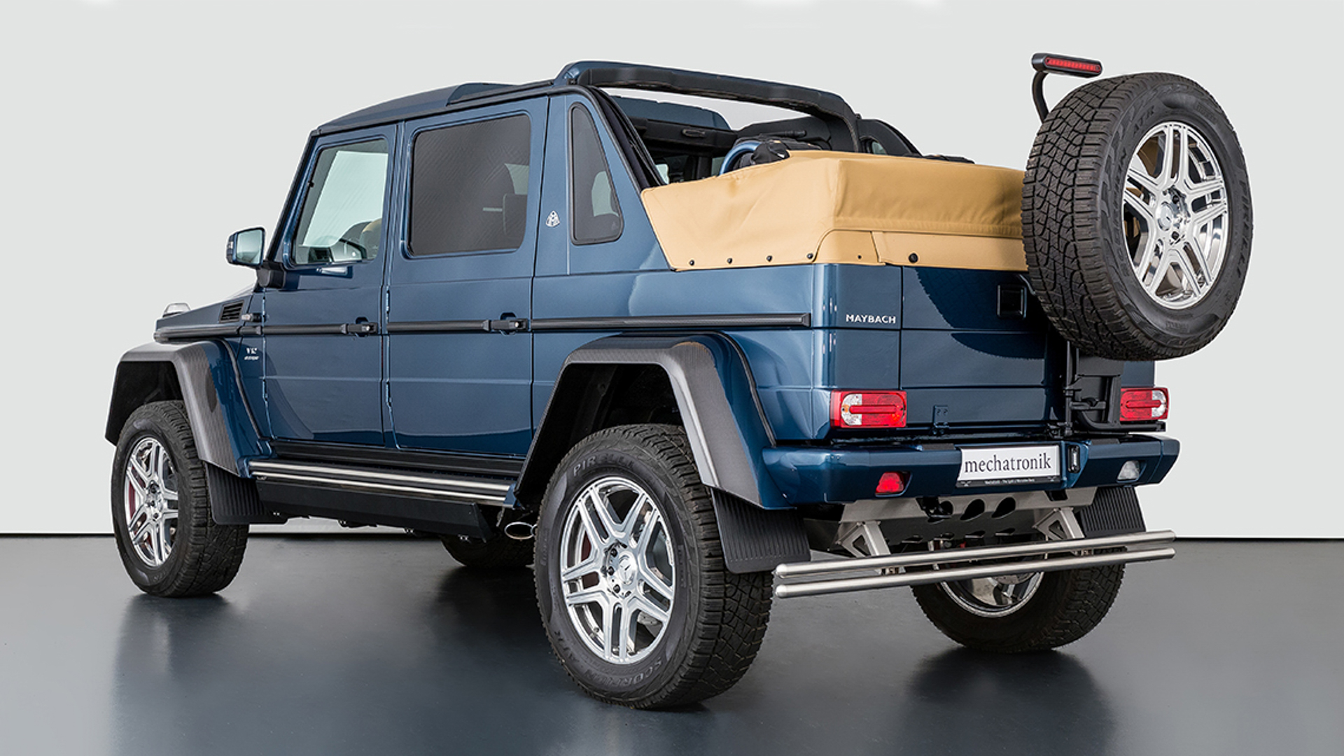 2018 MERCEDES-MAYBACH G650 LANDAULET, 22/24