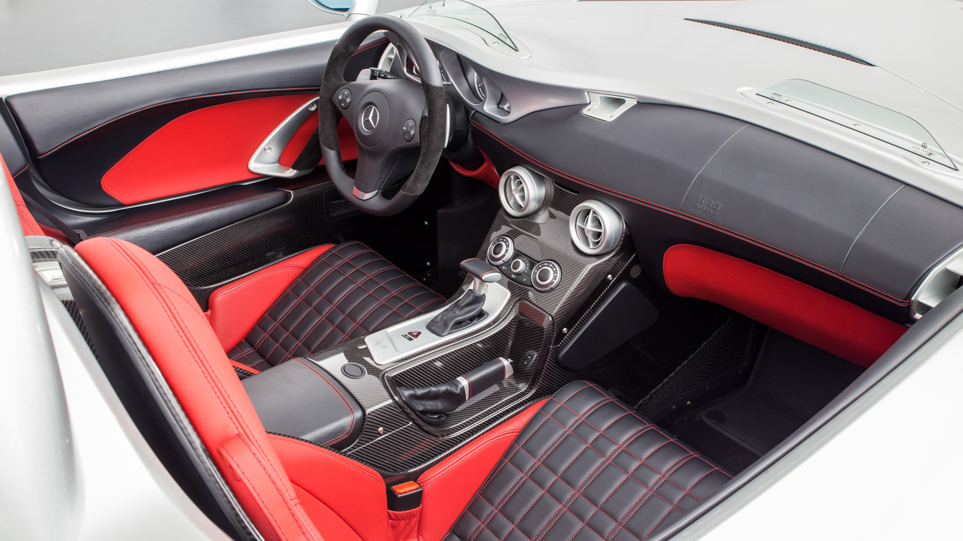 2009 MERCEDES-BENZ SLR MCLAREN STIRLING MOSS, 3/18
