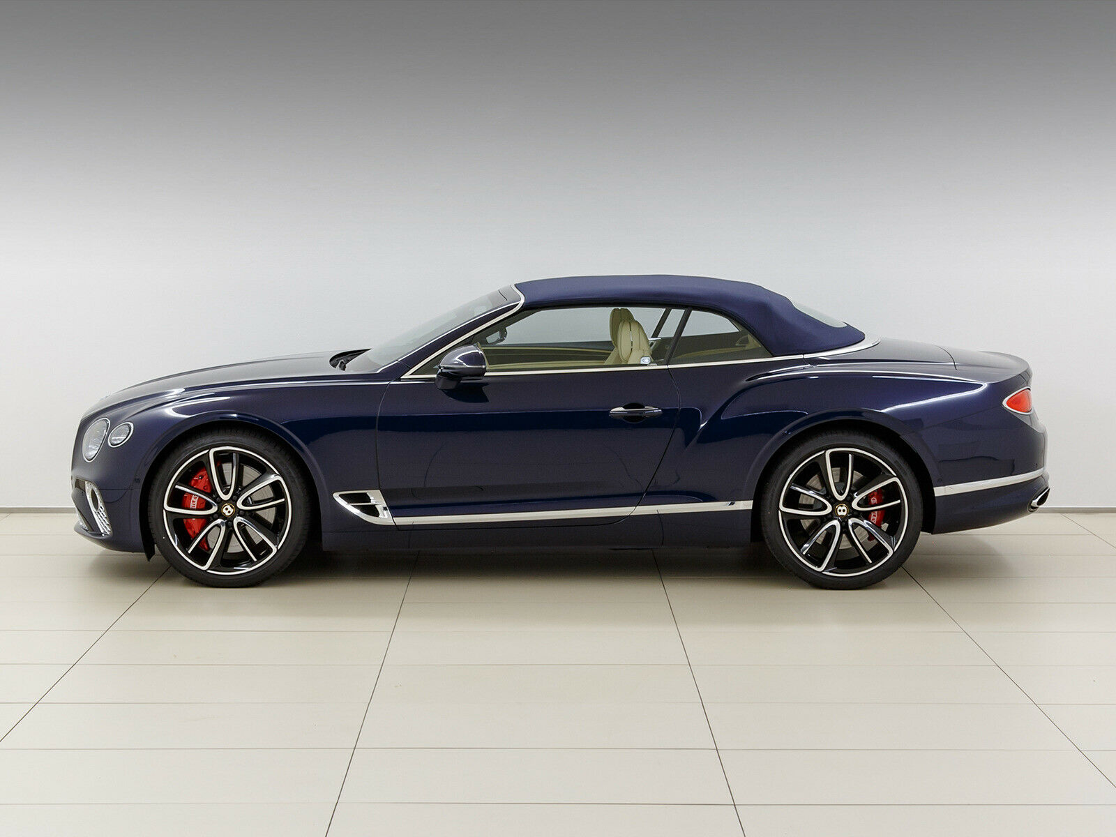 2019 Bentley Continental GTC, 8/19