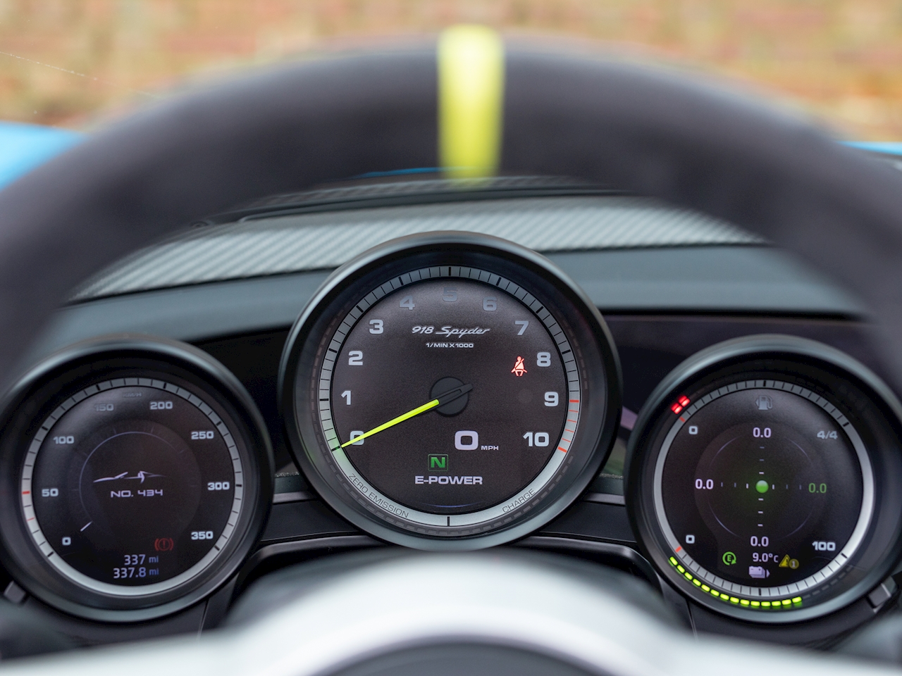 2015 Porsche 918 Spyder, 5/6