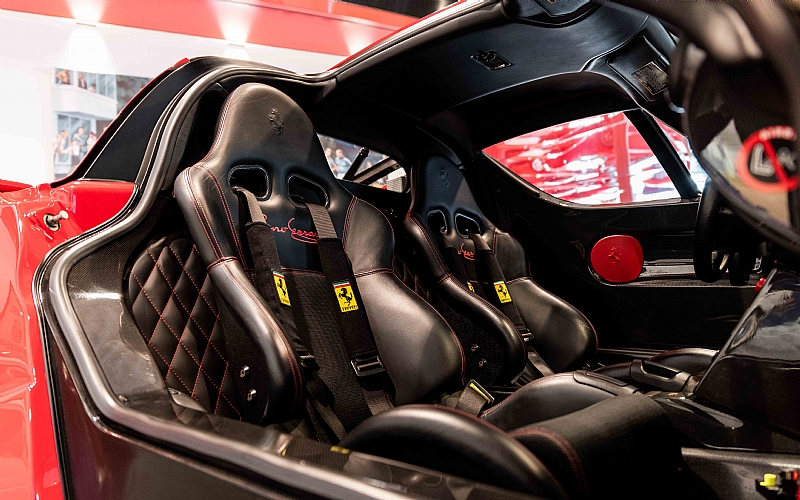 2004 Ferrari Enzo, 3/17