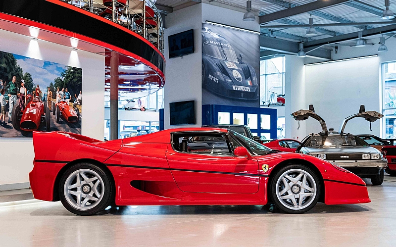 1996 Ferrari F50, 3/14