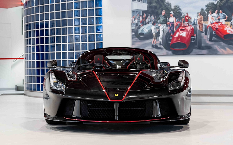 2018 Ferrari LaFerrari Aperta, 2/15