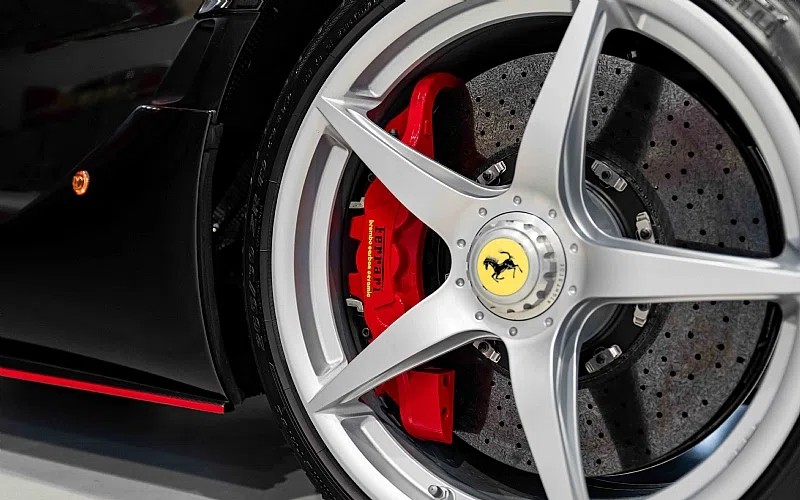 2018 Ferrari LaFerrari Aperta wheel