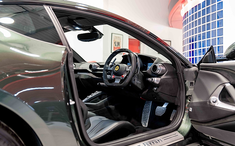 2019 Ferrari 812 Superfast RHD, 8/15