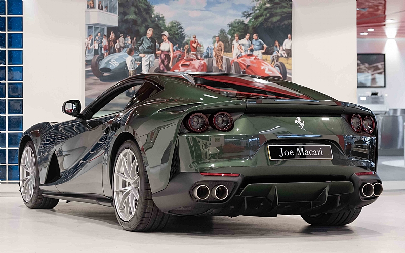 2019 Ferrari 812 Superfast RHD, 14/15