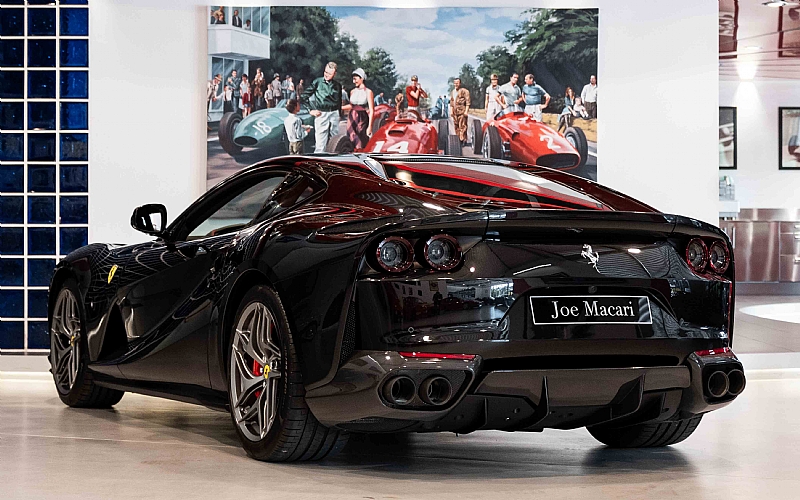 2019 Ferrari 812 Superfast LHD, 6/15