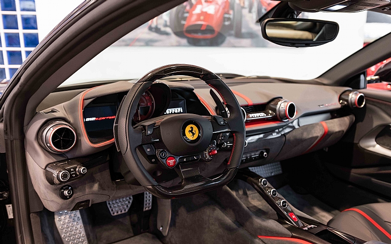 2019 Ferrari 812 Superfast LHD, 12/15