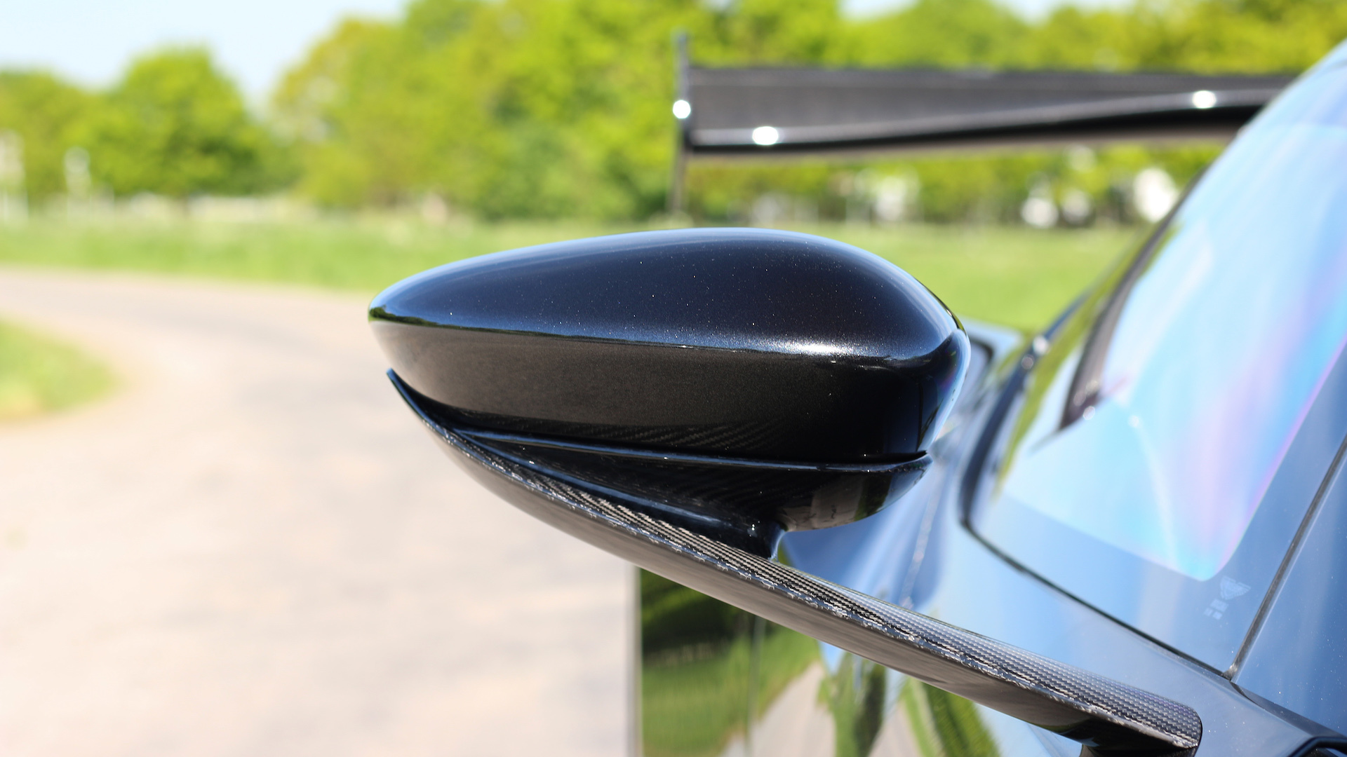 2016 ASTON MARTIN VULCAN, 9/13