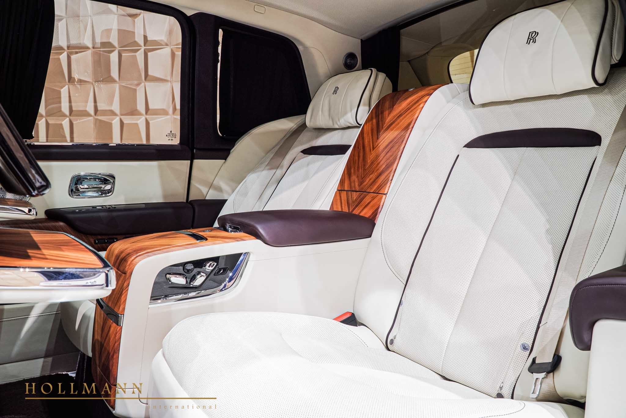 2020 Rolls-Royce Cullinan, 15/20