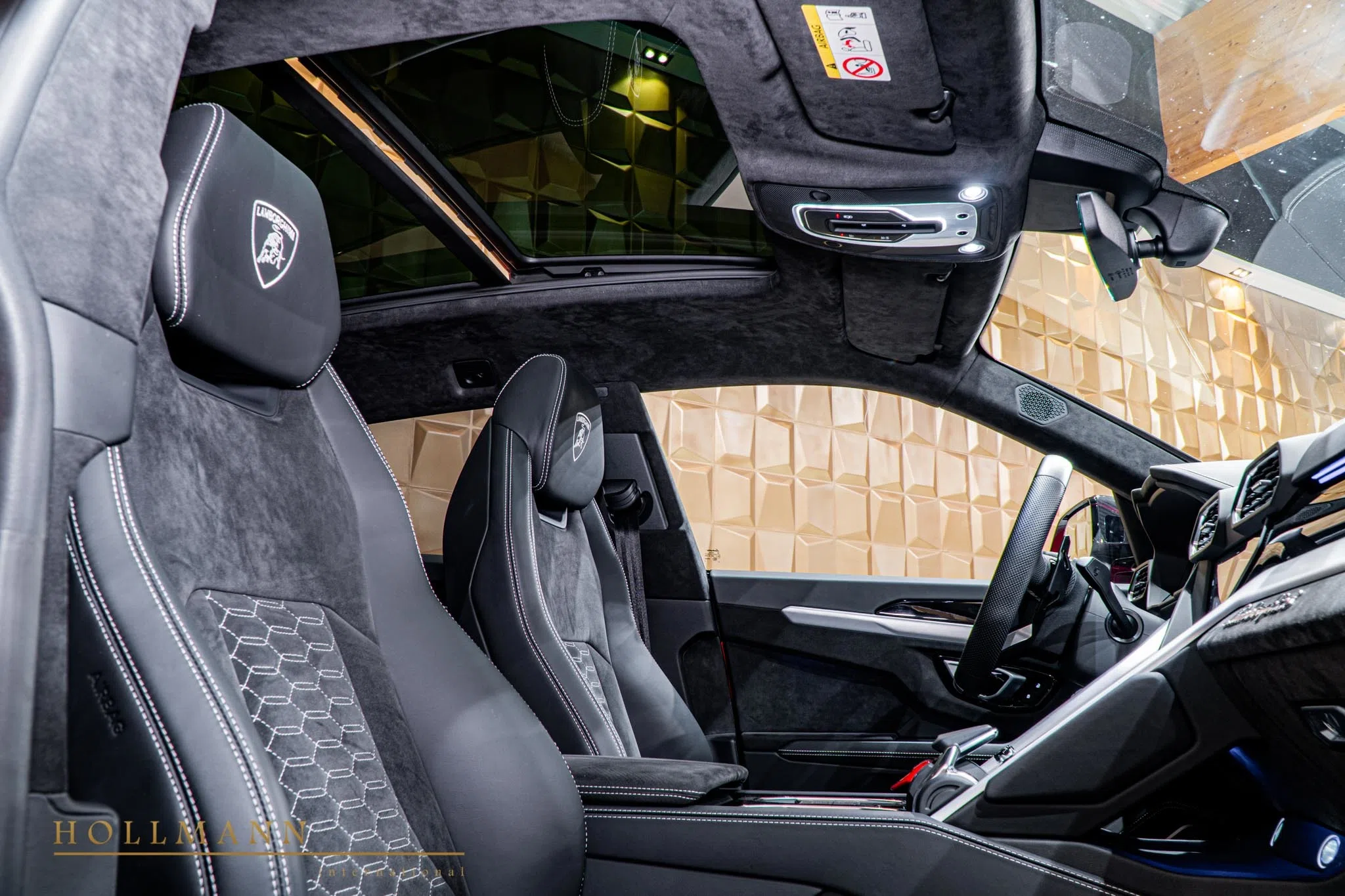 2020 Mansory Urus Venatus interior, seats, Nero Ade