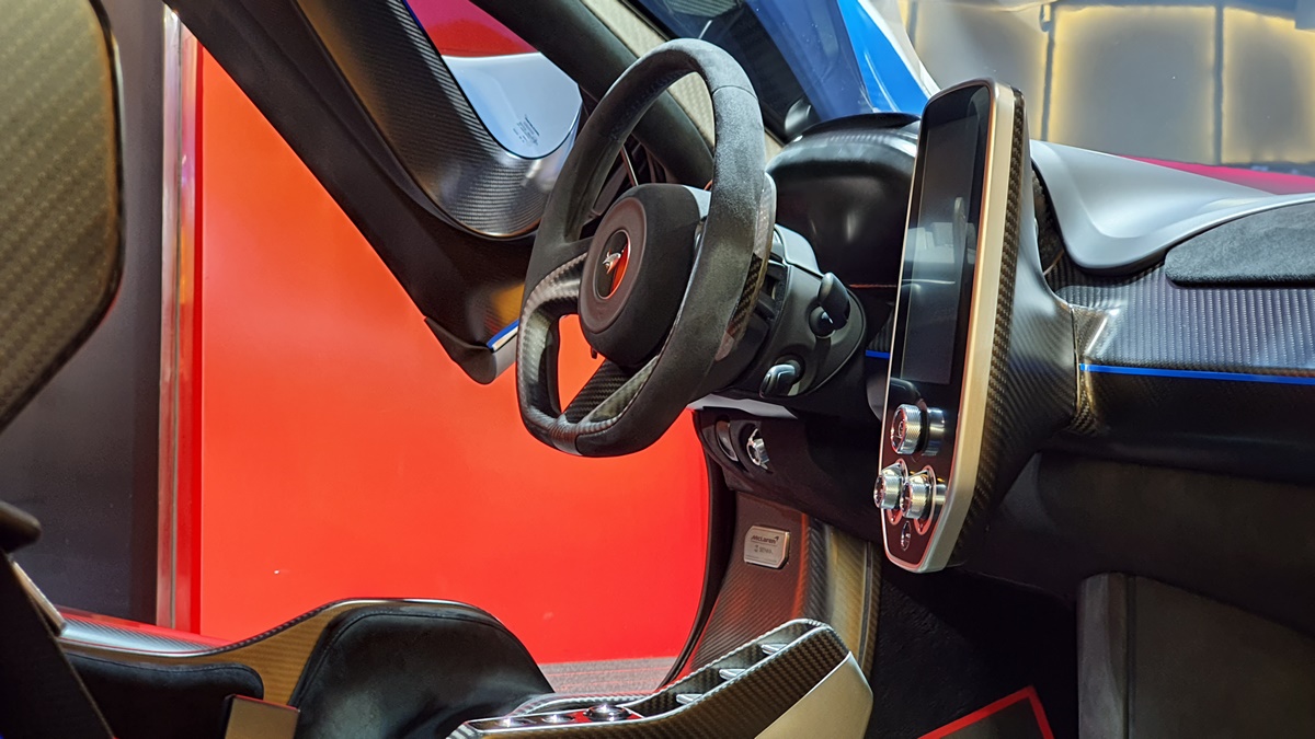 2019 McLaren Senna – 1 of 500, 19/20