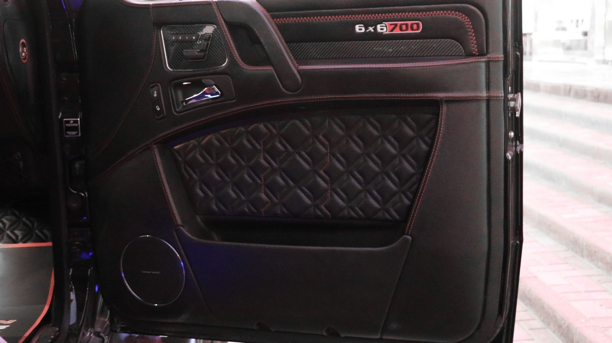 2015 BRABUS G 700 6x6, 12/18