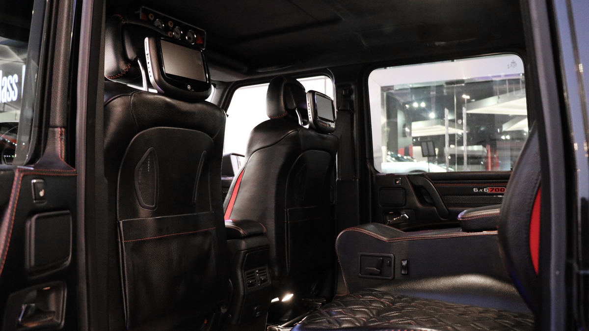 2015 BRABUS G 700 6x6, 13/18