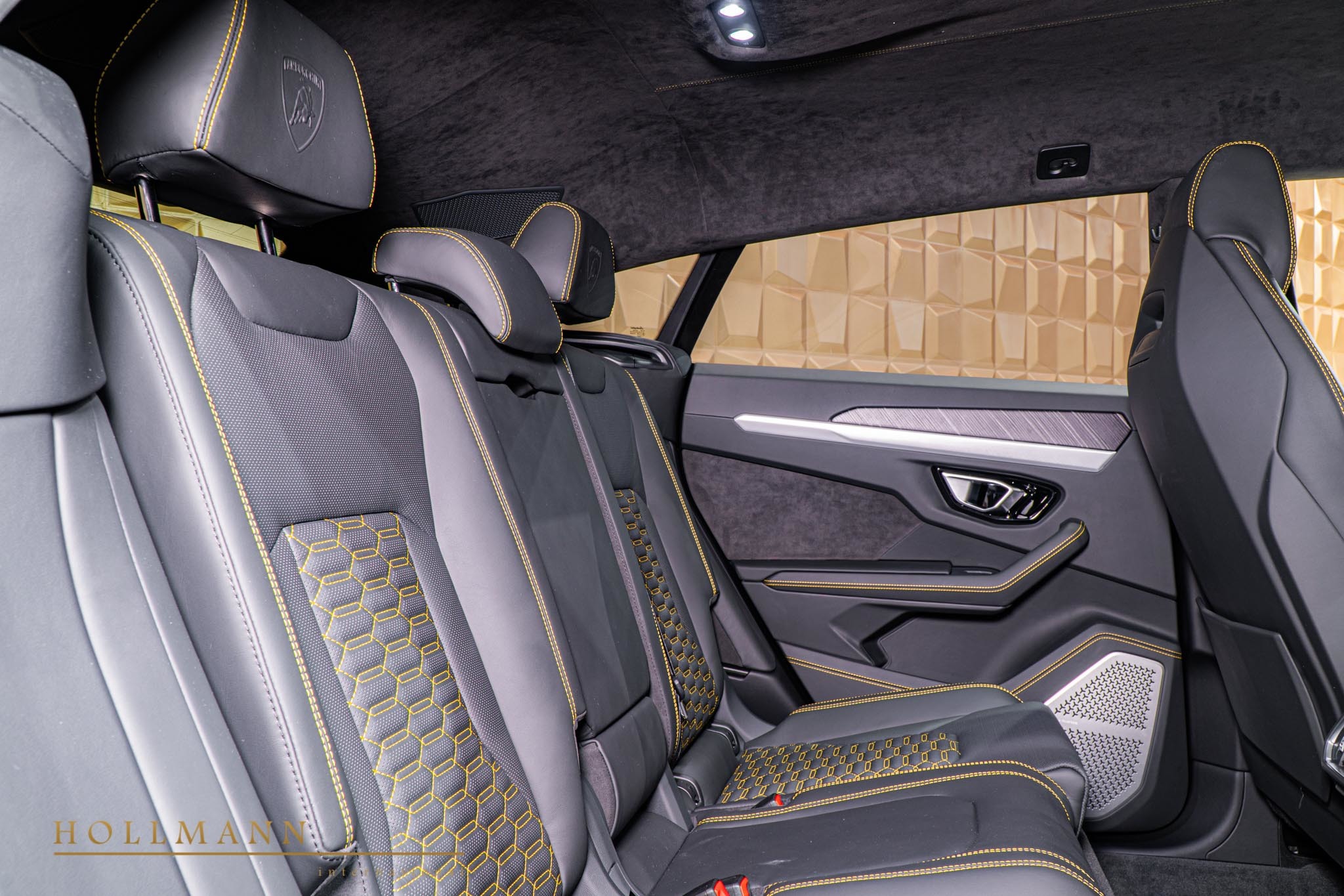 2020 Lamborghini Urus, 18/20