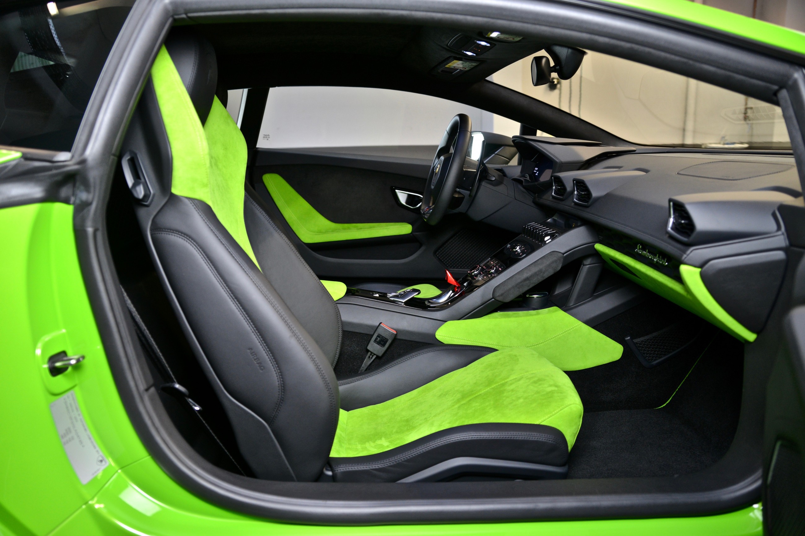 2020 Lamborghini Hurac LP610-4, 4/14