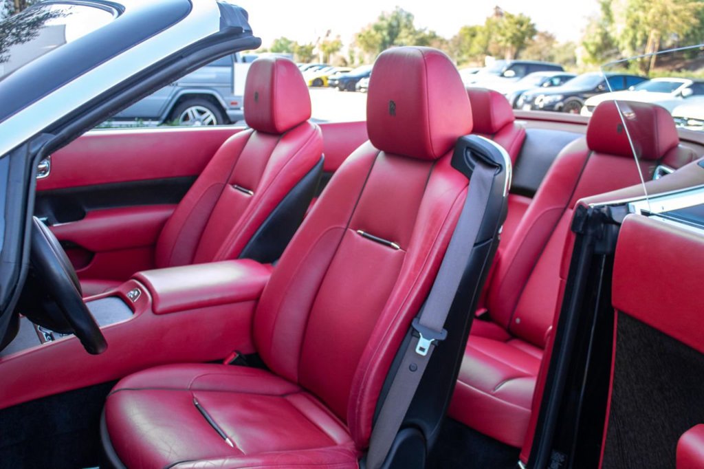 2016 Rolls-Royce Dawn, 3/19