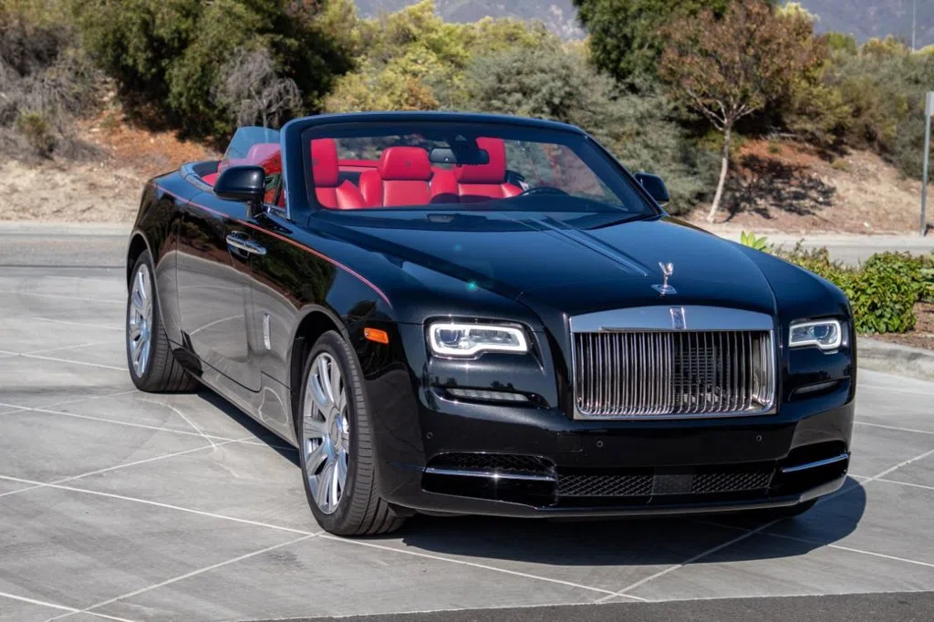 2016 Rolls-Royce Dawn, exterior, Black