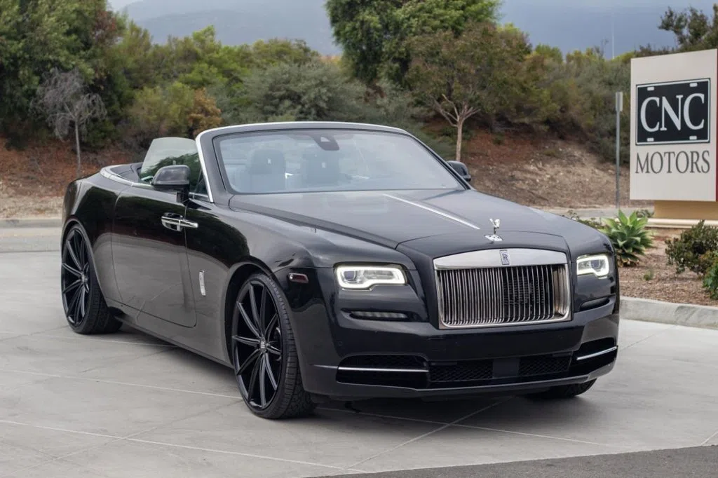 2016 Rolls-Royce Dawn, exterior, Black