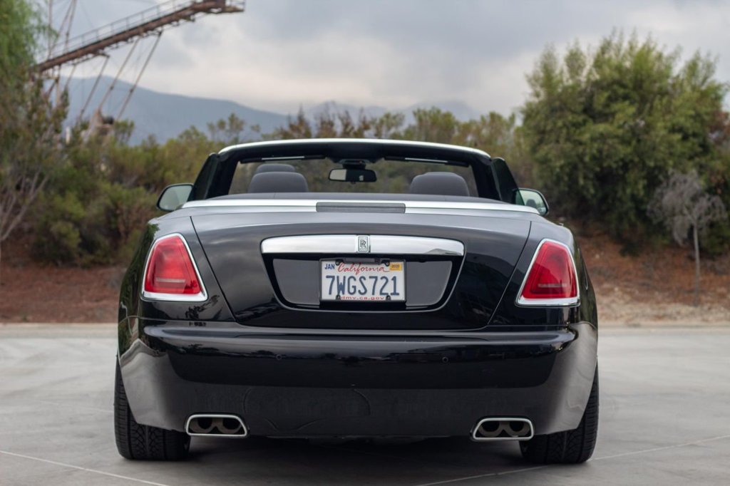 2016 Rolls-Royce Dawn, 18/19