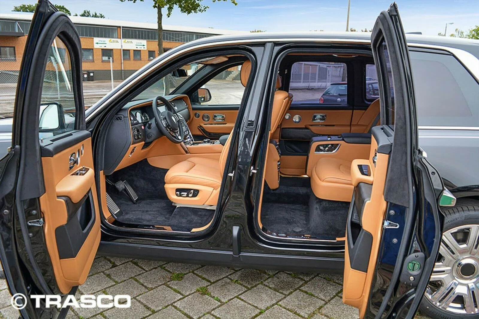 2019 Rolls-Royce Cullinan gepanzert in TRASCO interior, seats, Black