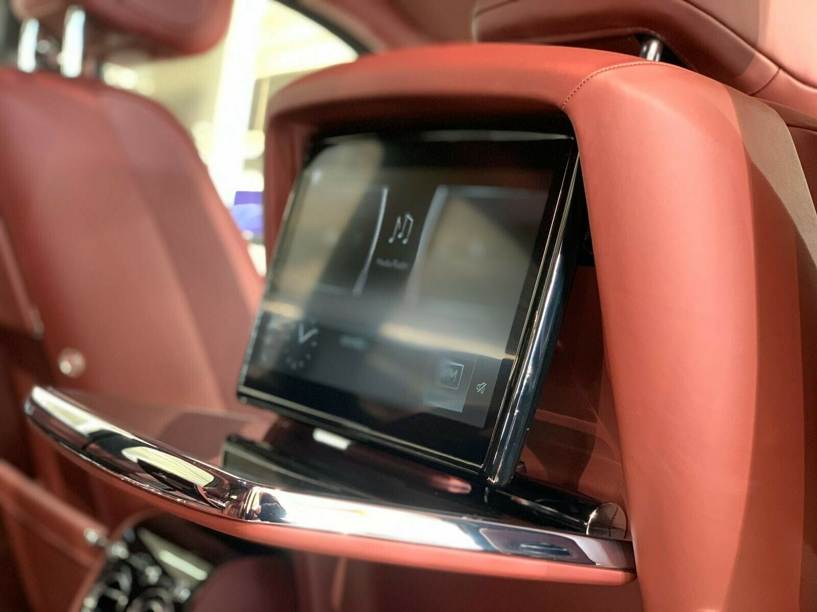 2019 Rolls-Royce Cullinan, 10/12
