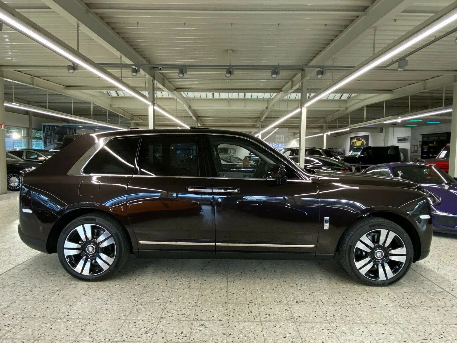 2020 Rolls-Royce Cullinan for sale, exterior, Braun Metallic