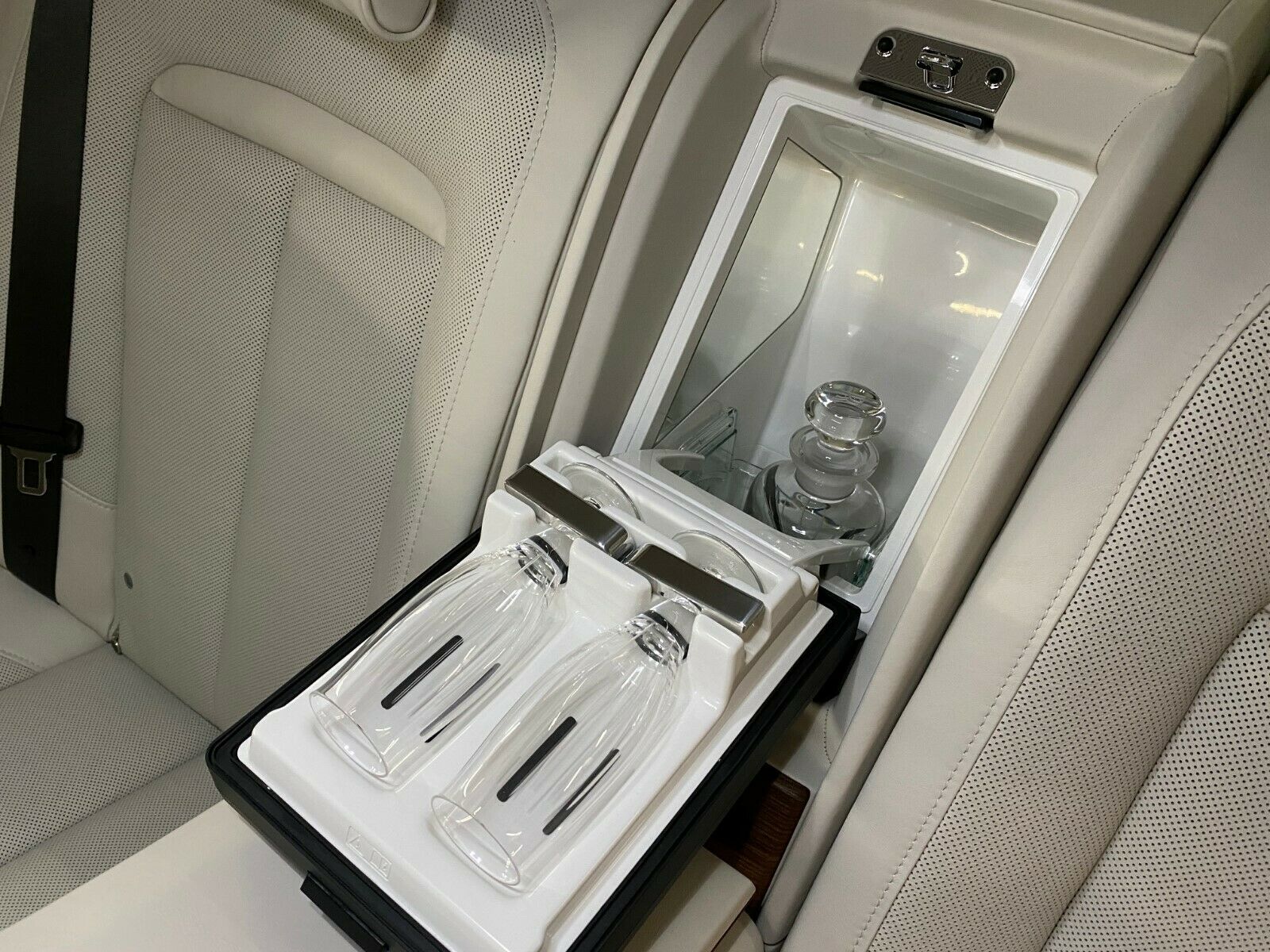 2020 Rolls-Royce Cullinan, 16/20