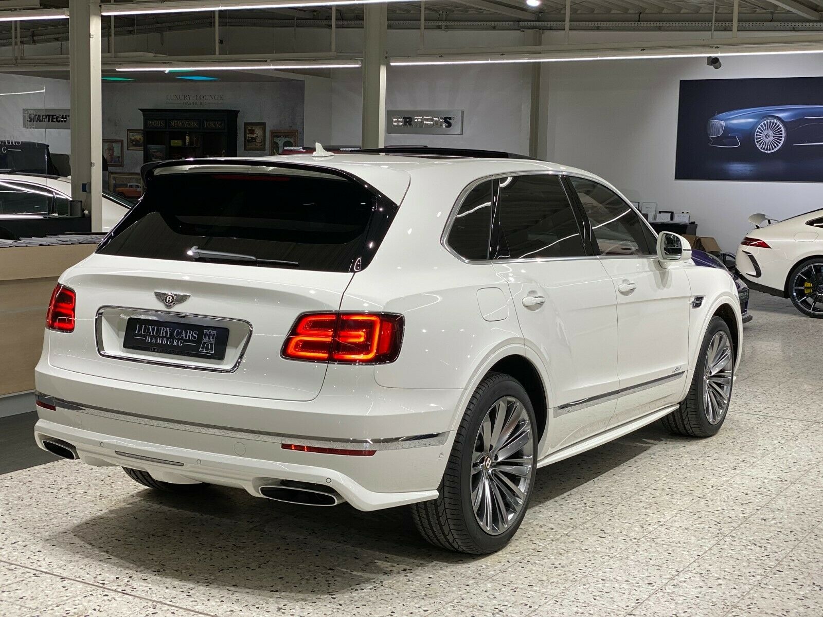2019 Bentley Bentayga, 2/18