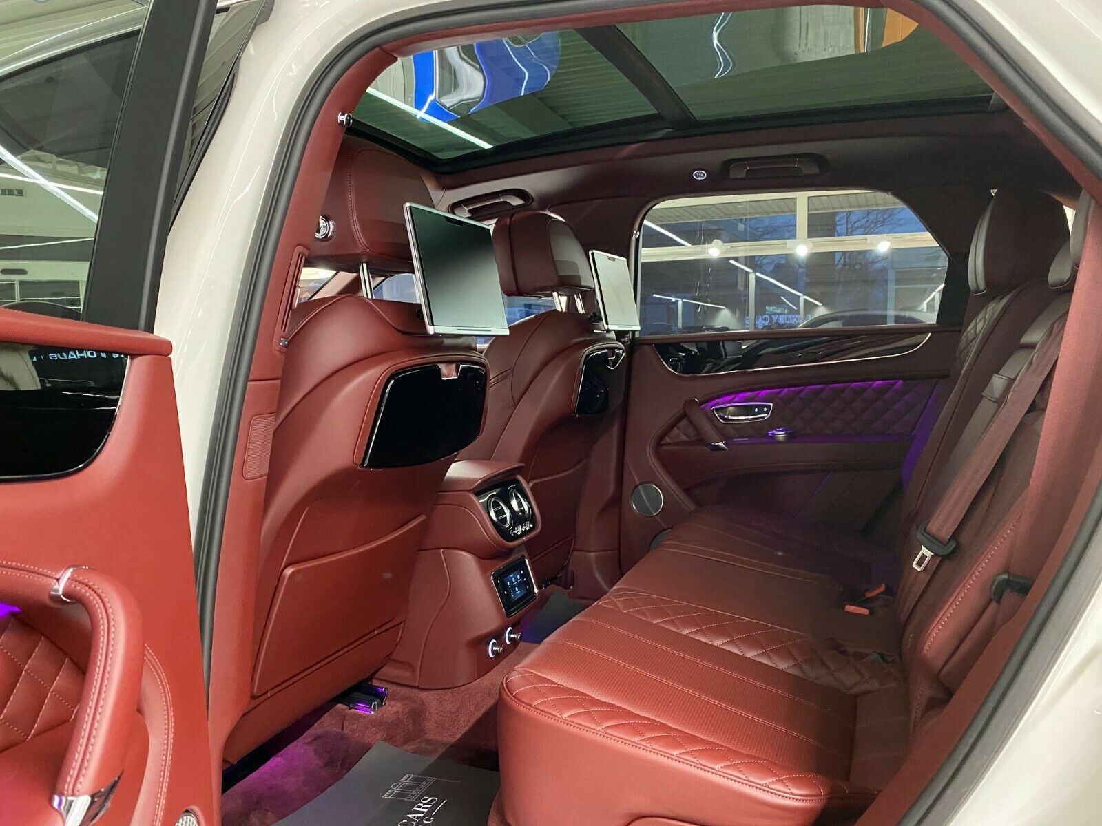 2019 Bentley Bentayga, 10/18