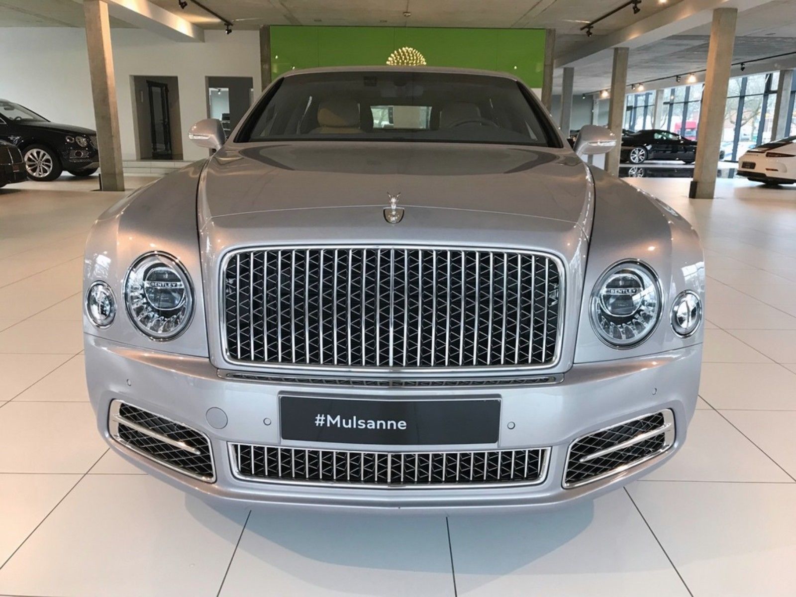 2016 Bentley Mulsanne Extended Wheelbase "Mulliner", 7/15