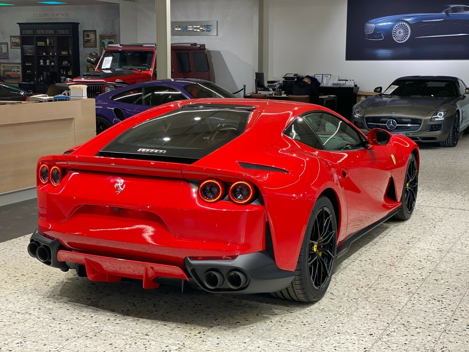 2020 Ferrari 812 Superfast, 3/14