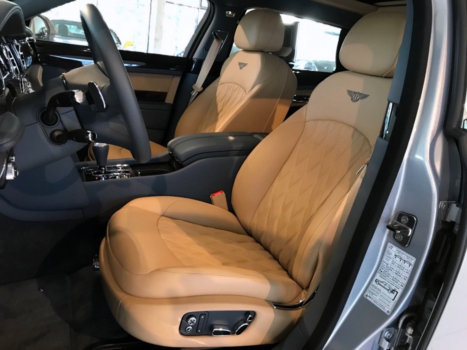 2016 Bentley Mulsanne Extended Wheelbase "Mulliner", 11/15