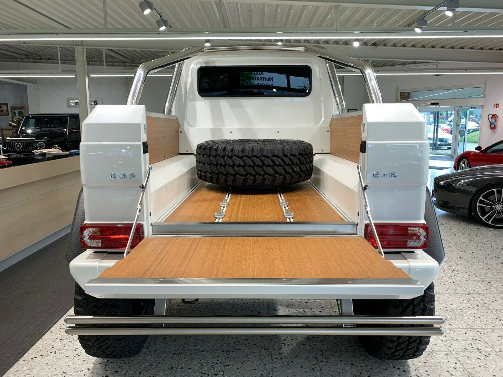 2015 Mercedes-Benz G 63 6x6, 3/17