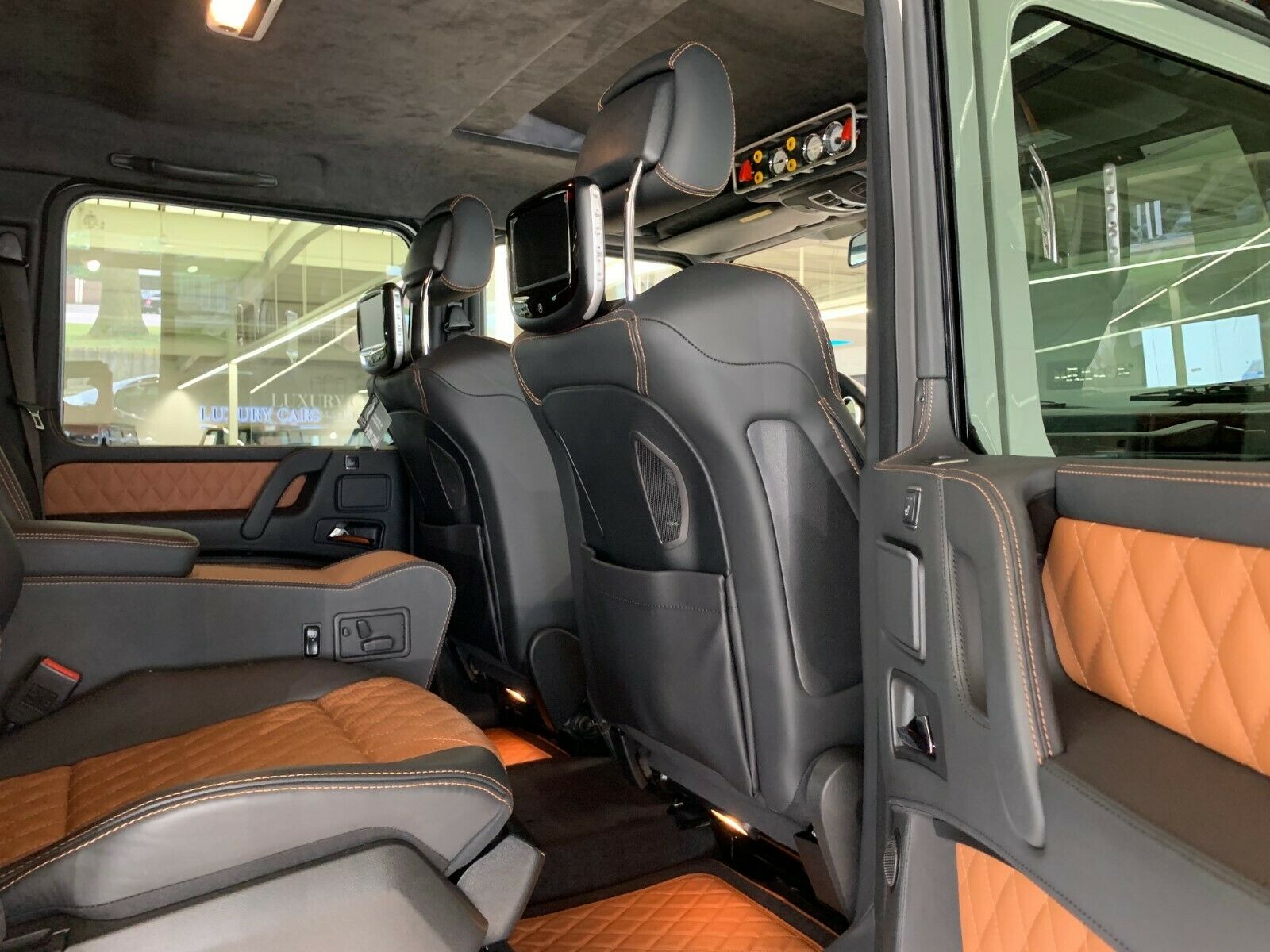 2015 Mercedes-Benz G 63 6x6, 12/17