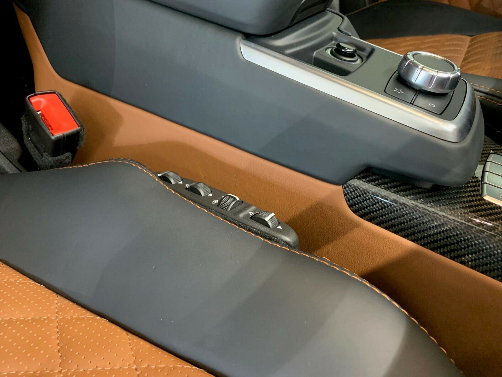 2015 Mercedes-Benz G 63 6x6, 15/17