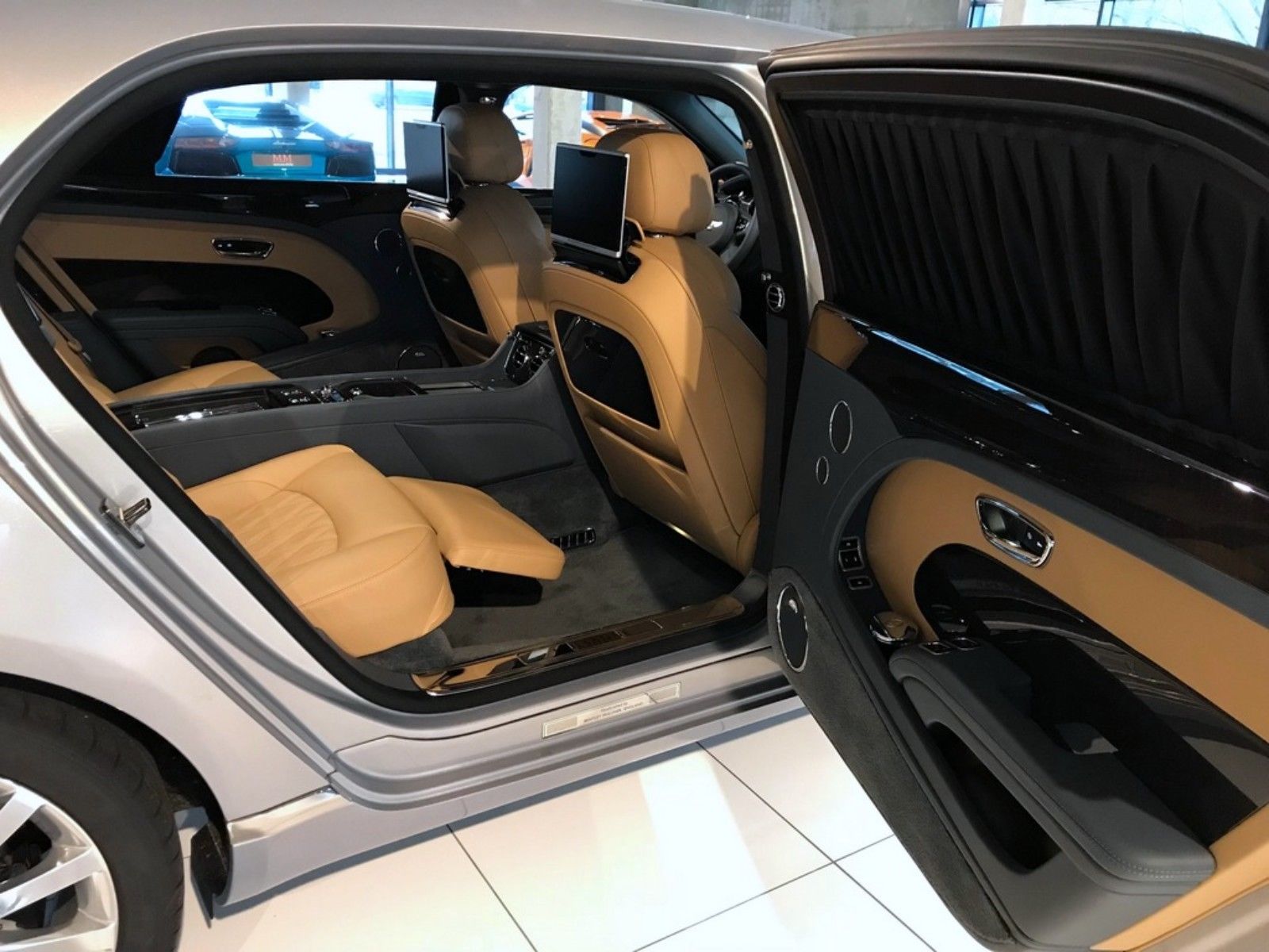 2016 Bentley Mulsanne Extended Wheelbase "Mulliner", 13/15