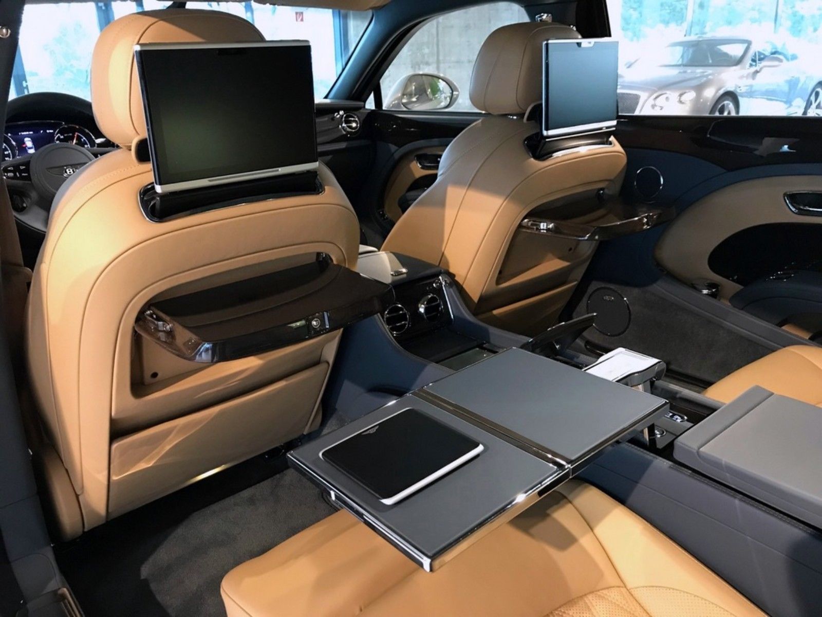 2016 Bentley Mulsanne Extended Wheelbase "Mulliner", 14/15
