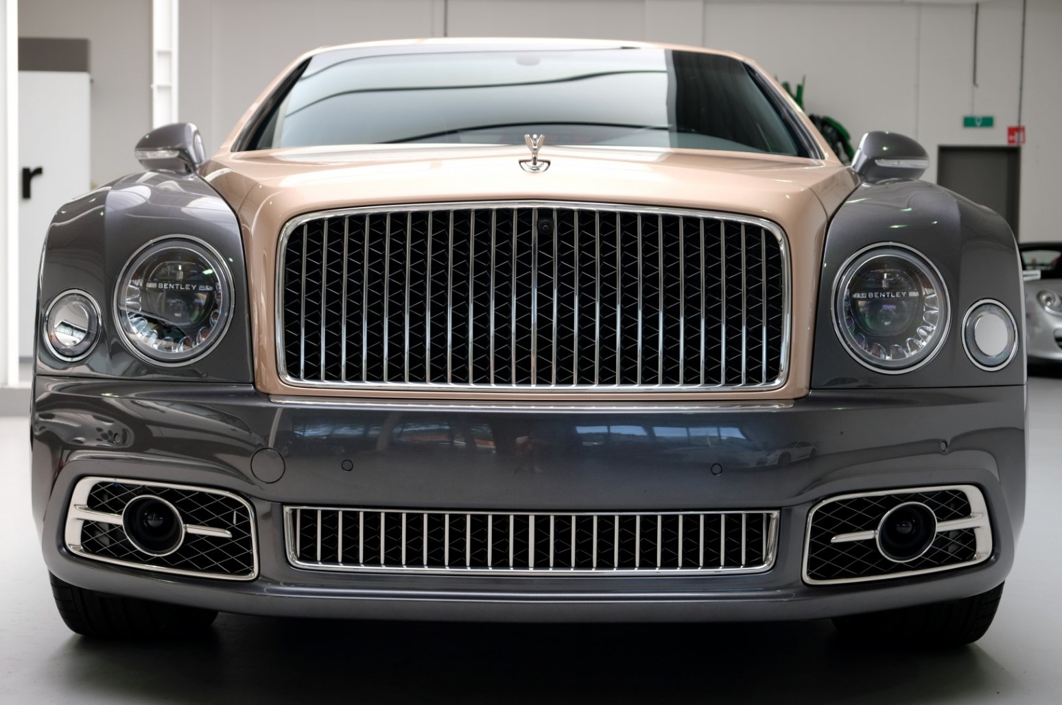 2017 Bentley Mulsanne Speed Mulliner Rose Gold over Magnetic metallic, 16/20