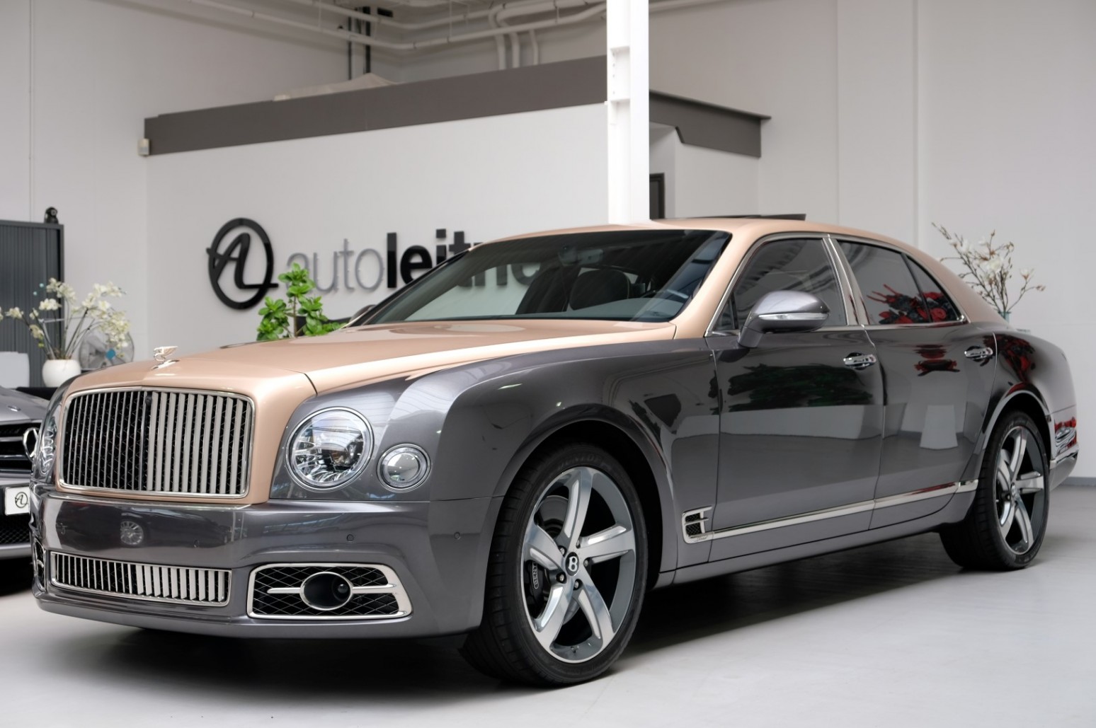 2017 Bentley Mulsanne Speed Mulliner Rose Gold over Magnetic metallic, 17/20