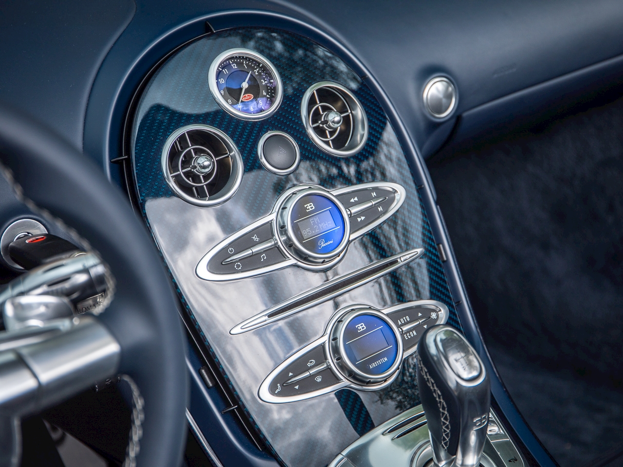 2014 Bugatti Veyron Grand Sport Vitesse, 2/9